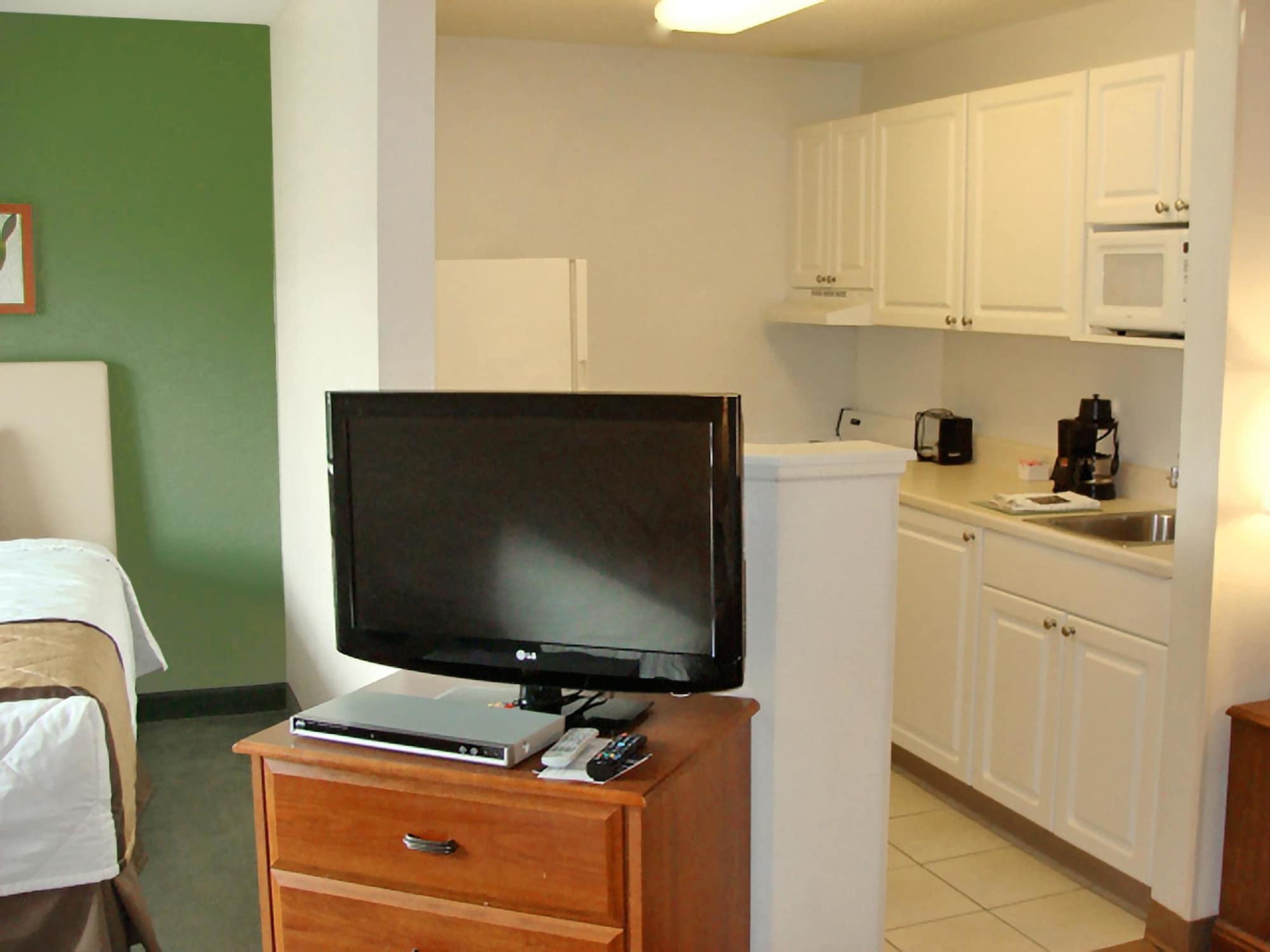 Suburban Studios Copley Akron West Екстер'єр фото