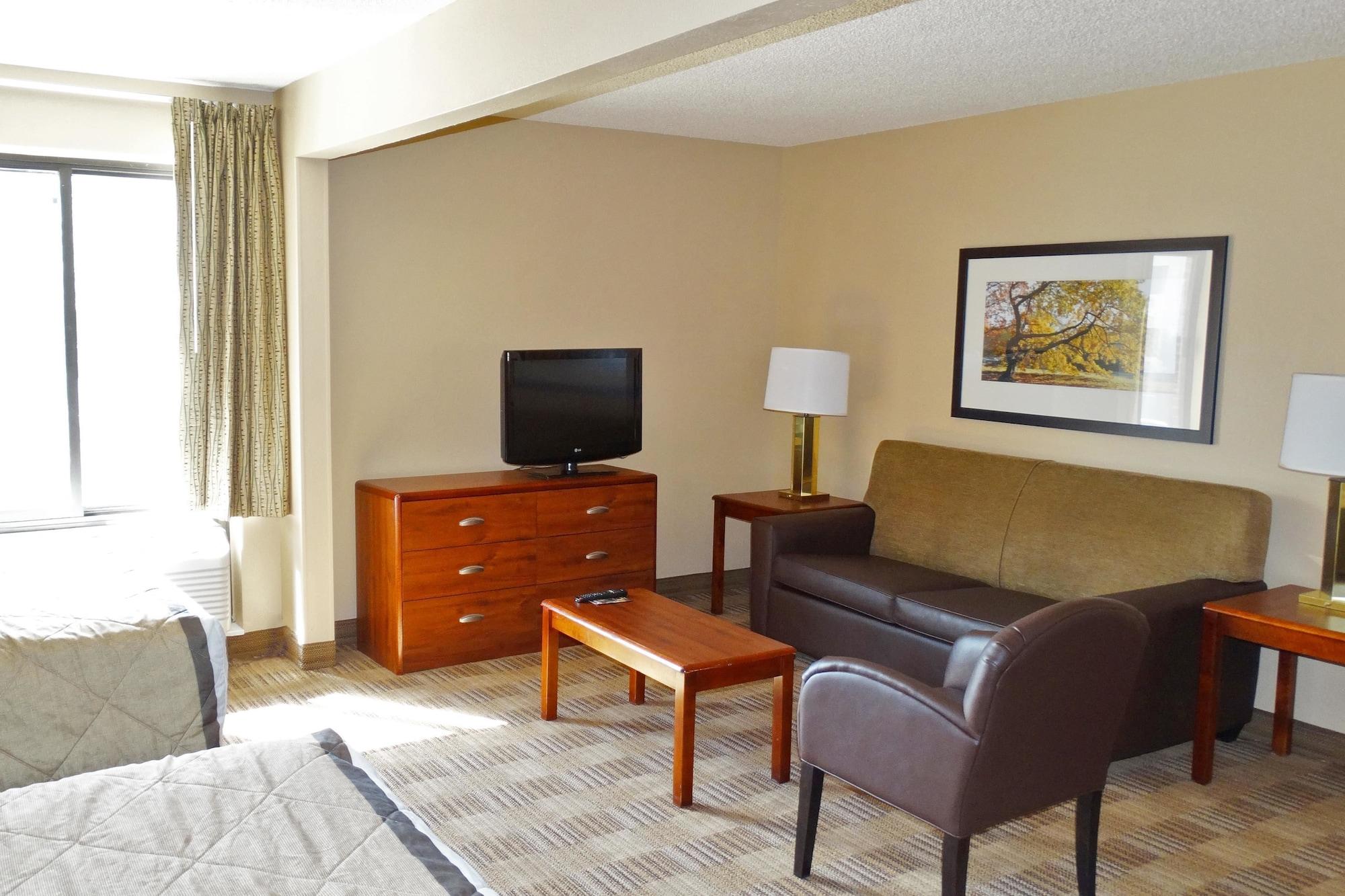 Suburban Studios Copley Akron West Екстер'єр фото