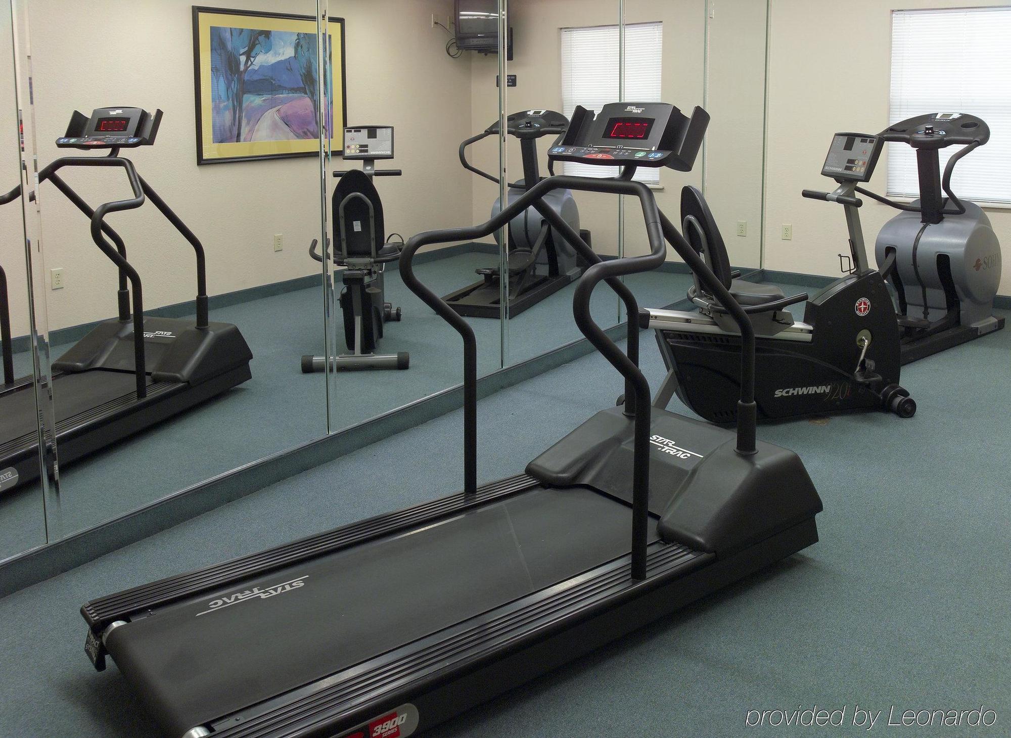 Suburban Studios Copley Akron West Екстер'єр фото